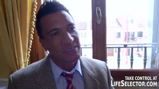 Мужики жестко долбят сексуальных баб в узкие жопы