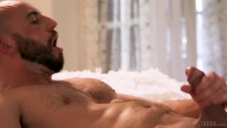 Gave her sweaty boyfriend sex with another bitch