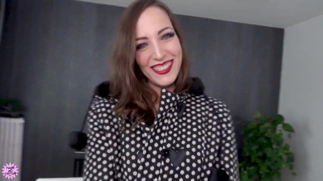 Liz Rainbow fucks her lover hard on the floor